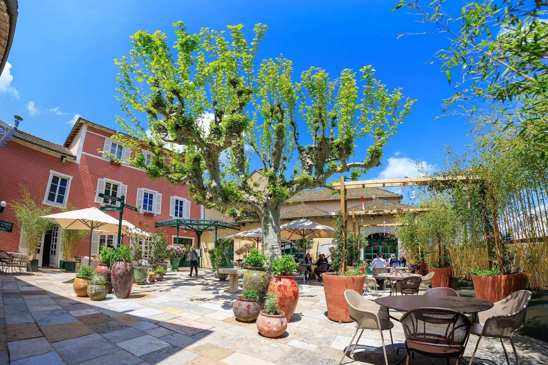 Hamlet + Gardens Pass