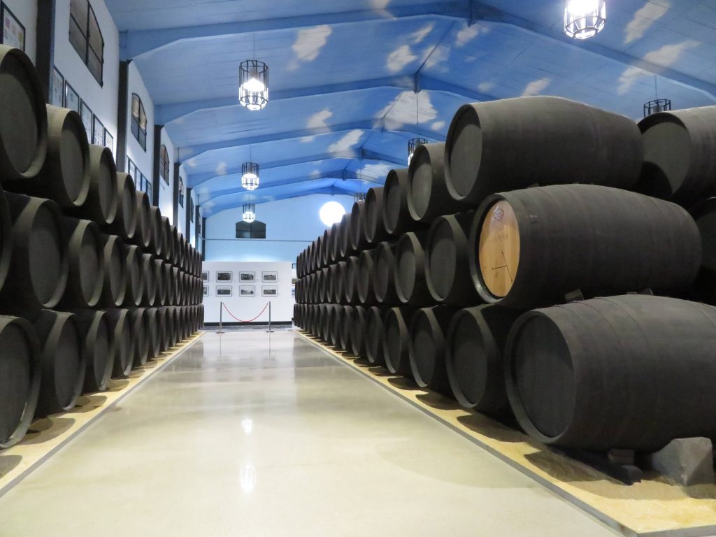 Museum, vinegar and sherry cask wineries + tasting of 2 wines