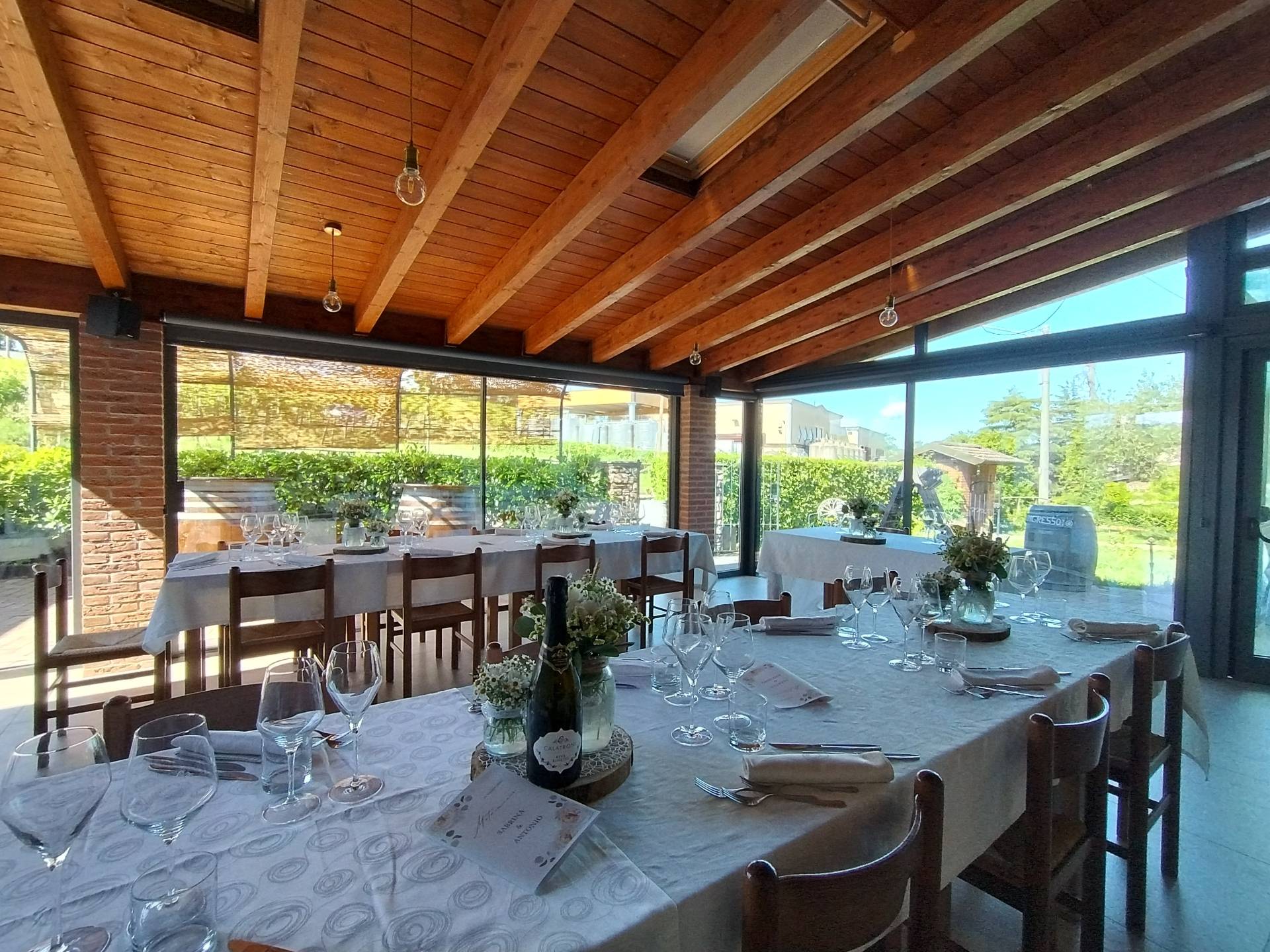 Guided tour and lunch with paired wines