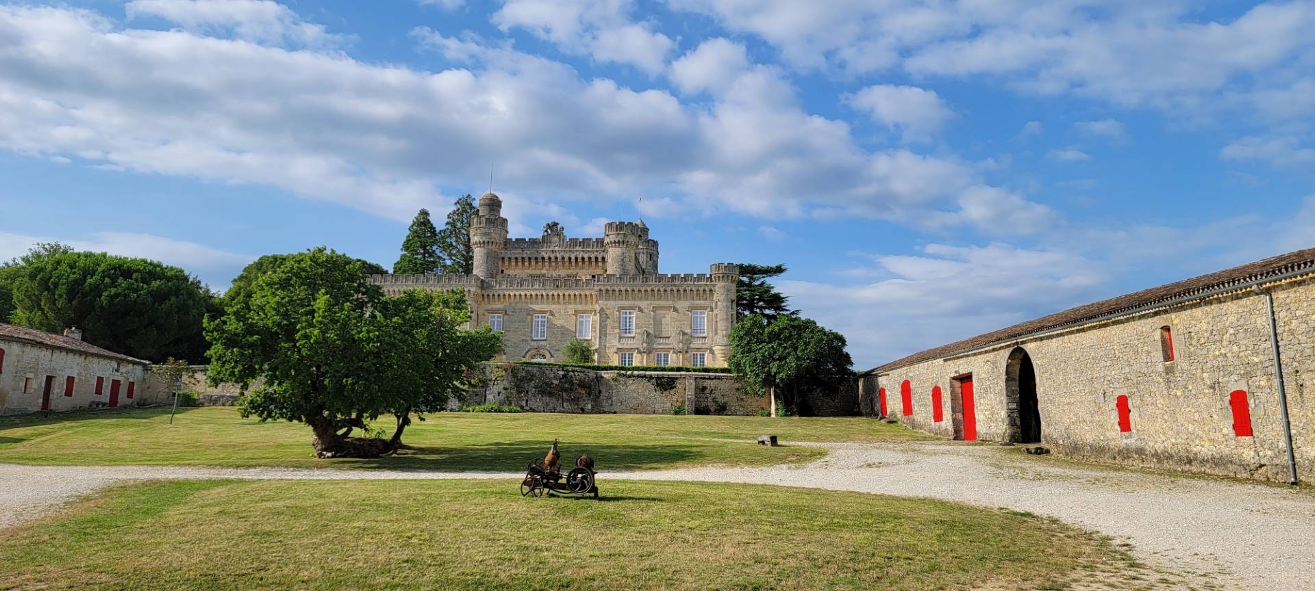 Visit and tasting around more than 700 years of history