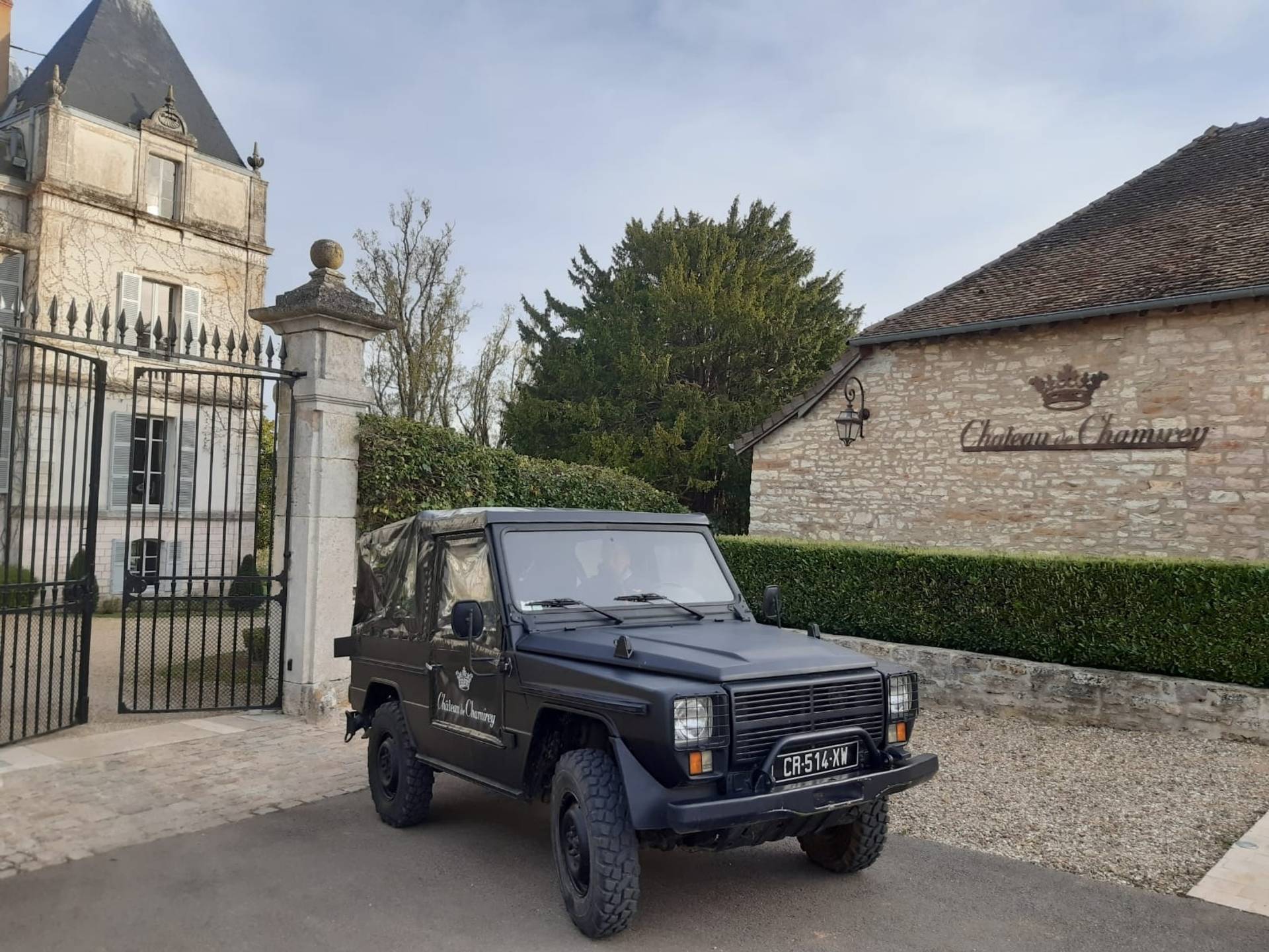 Getaway in 4×4 in the heart of the vineyards