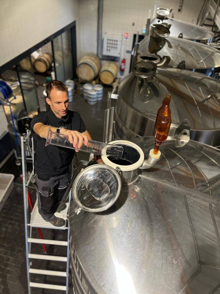 Oenologist’s Journey (Winemaking process)