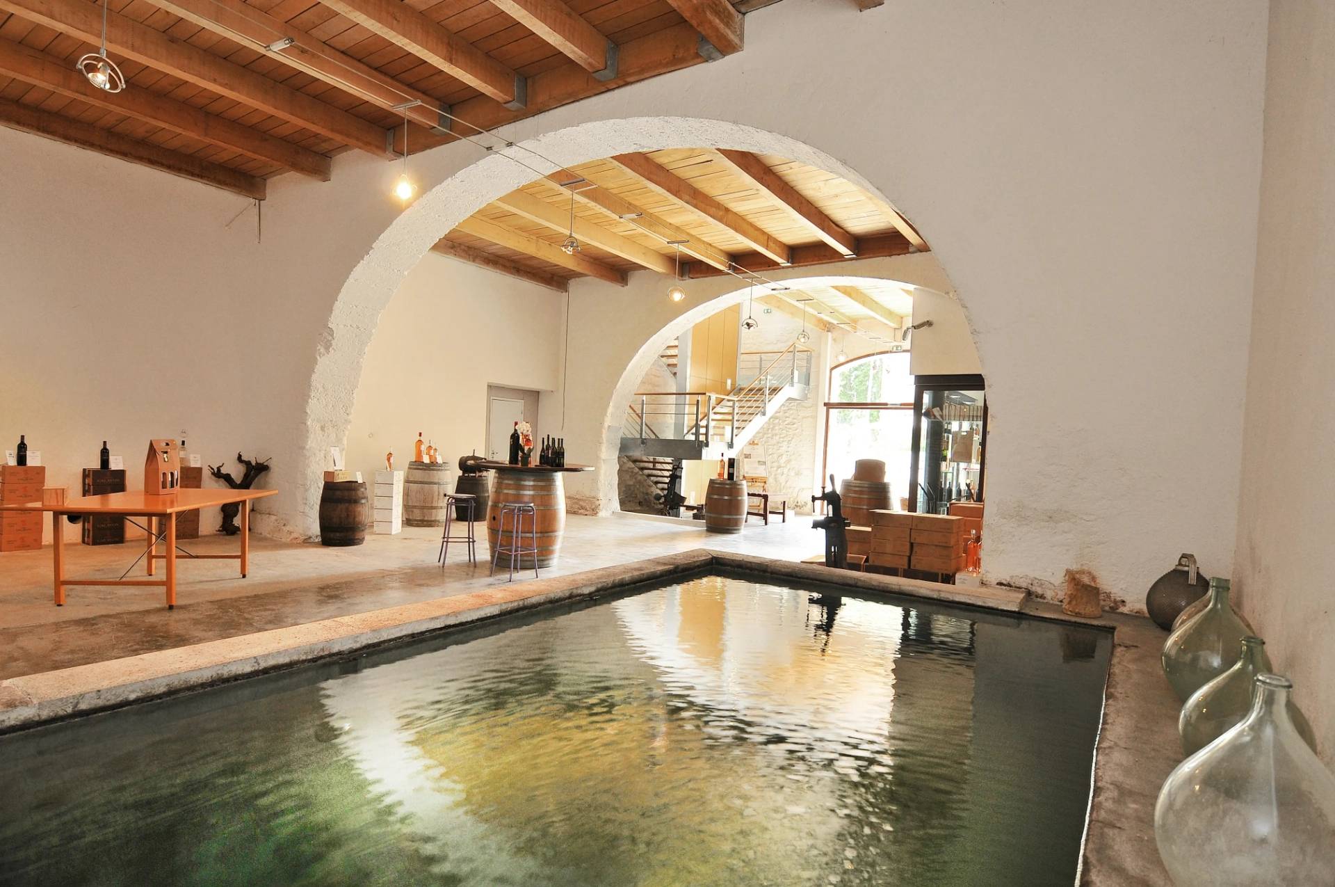 Tour of the century-old winery, tasting of 6 vintages