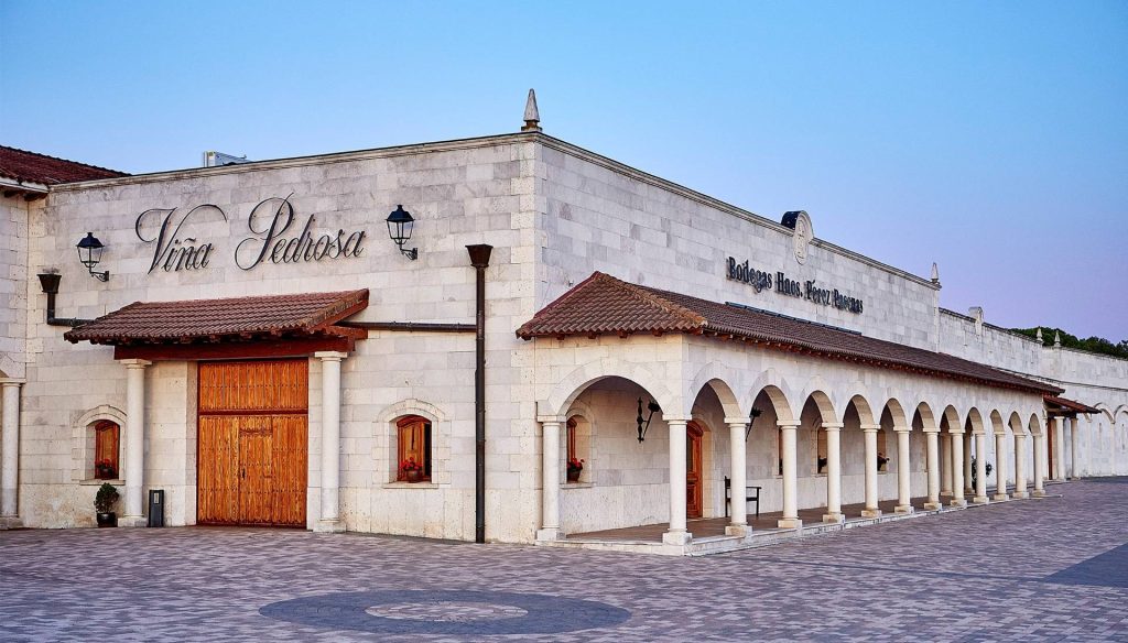 Guided tour + tasting of 2 wines